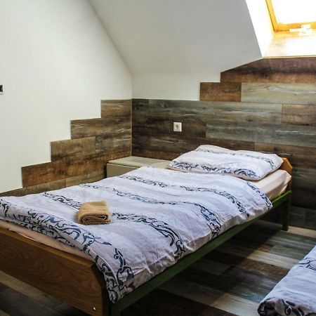 Sobe Sa Kupatilom Jajce Zewnętrze zdjęcie