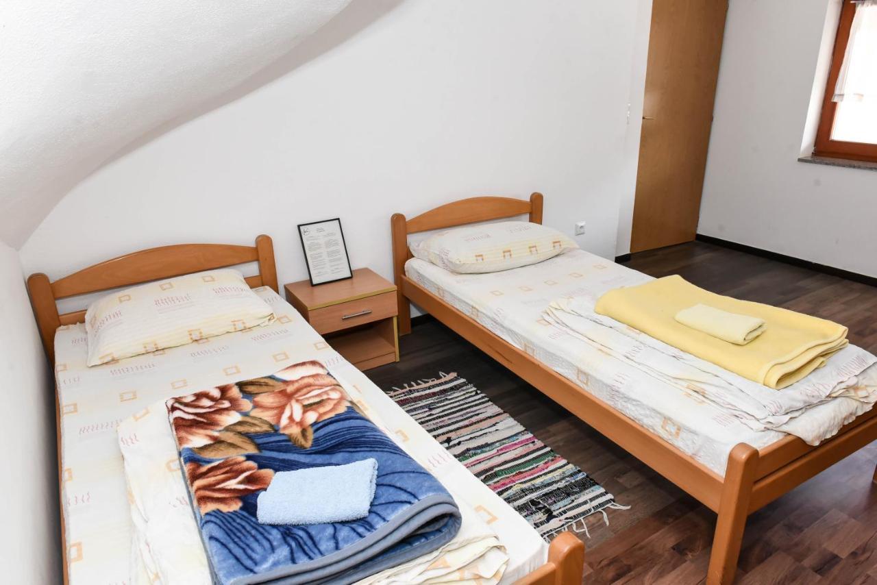 Sobe Sa Kupatilom Jajce Zewnętrze zdjęcie