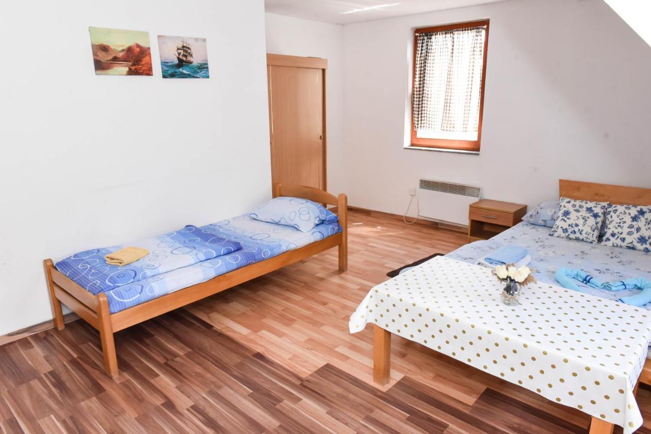 Sobe Sa Kupatilom Jajce Zewnętrze zdjęcie