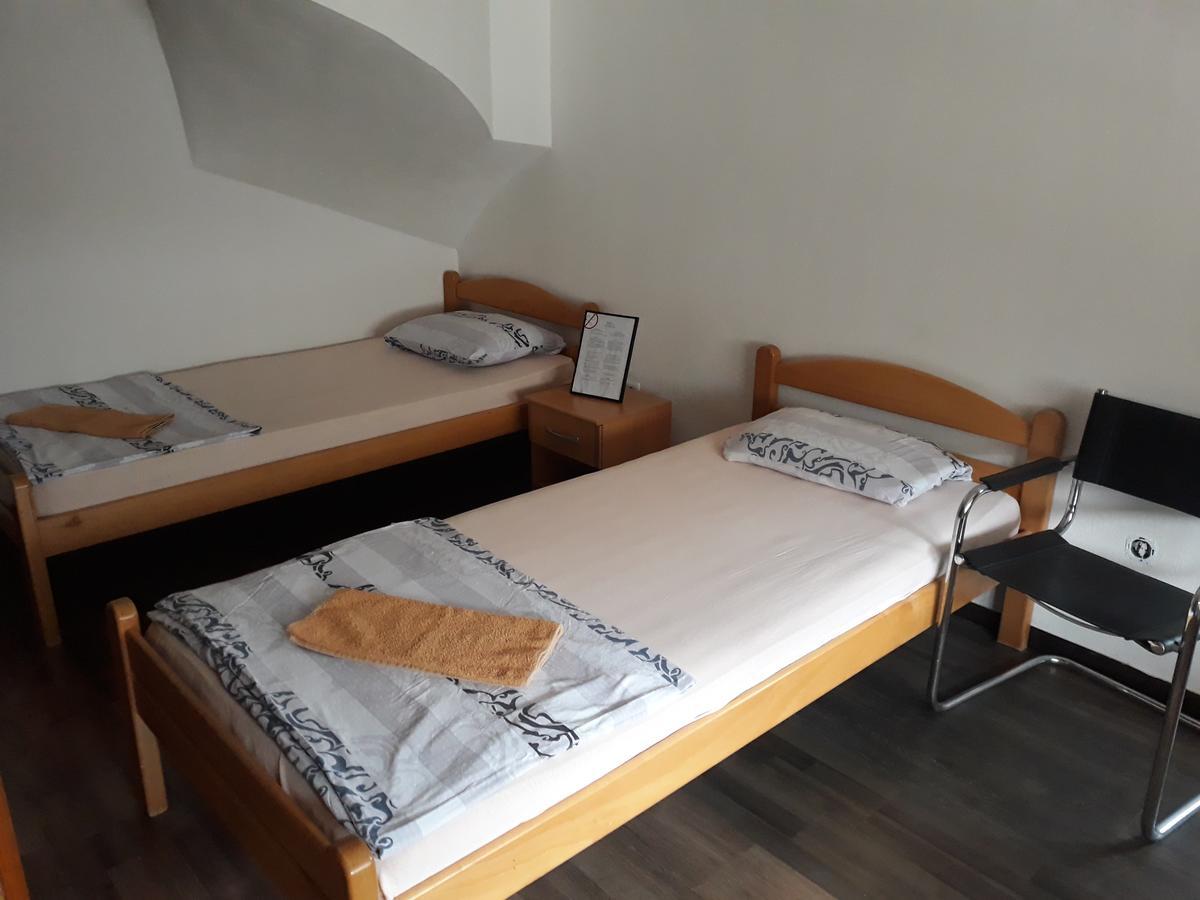 Sobe Sa Kupatilom Jajce Zewnętrze zdjęcie