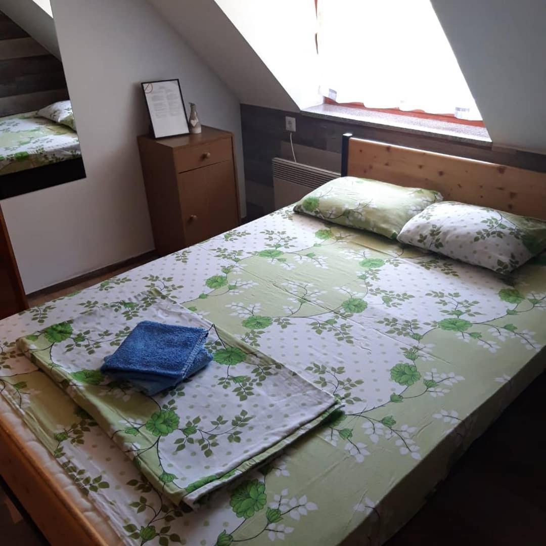 Sobe Sa Kupatilom Jajce Zewnętrze zdjęcie
